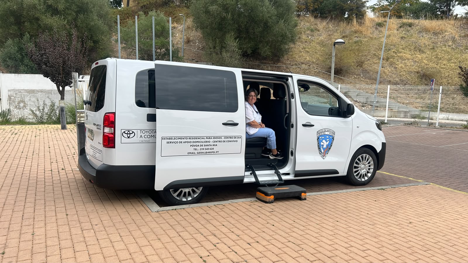 Nova carrinha da ARIPSI